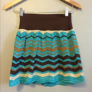 Adorable Zig Zag Sweater Skirt Size L